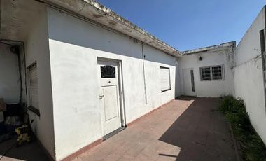 Casa en Temperley a pasos de Pasco