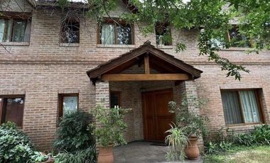 Casa en venta y alquiler en el Portillo
