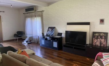 Casa en venta y alquiler en el Portillo
