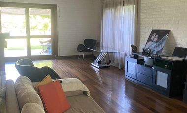 Casa en venta y alquiler en el Portillo