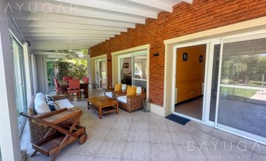 Venta Casa - Barrio Privado Los Jazmines / Apto Crédito