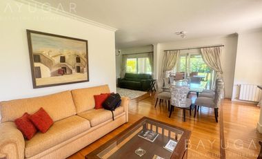 Venta Casa - Barrio Privado Los Jazmines / Apto Crédito