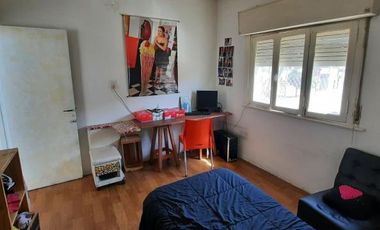 Departamento en venta - 4 Dormitorios 2 Baños - 140Mts2 - Villa Domínico, Avellaneda