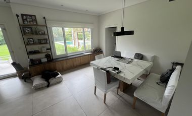 Casa estilo lomas de San Isidro