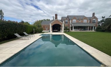 Casa estilo lomas de San Isidro