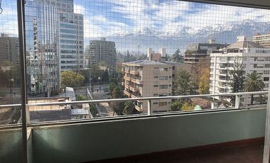 A PASOS DE STADE FRANCAIS Y METRO TOBALABA