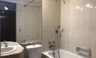 A PASOS DE STADE FRANCAIS Y METRO TOBALABA