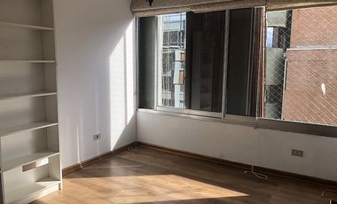 A PASOS DE STADE FRANCAIS Y METRO TOBALABA