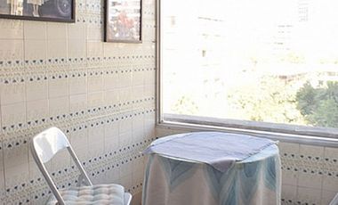 A PASOS DE STADE FRANCAIS Y METRO TOBALABA