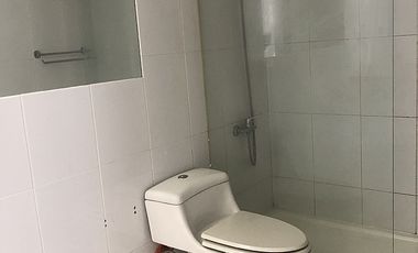 A PASOS DE STADE FRANCAIS Y METRO TOBALABA