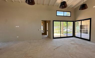 VENTA, CASA, VILLAROBLES, BARRIO BRINZALES, LOTE AL 400, 4 AMBIENTES