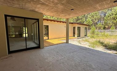 VENTA, CASA, VILLAROBLES, BARRIO BRINZALES, LOTE AL 400, 4 AMBIENTES