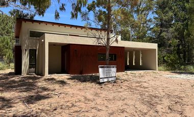 VENTA, CASA, VILLAROBLES, BARRIO BRINZALES, LOTE AL 400, 4 AMBIENTES