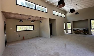 VENTA, CASA, VILLAROBLES, BARRIO BRINZALES, LOTE AL 400, 4 AMBIENTES