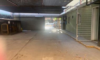Inmueble comercial en excelente ubicación , apto varios rubros  .