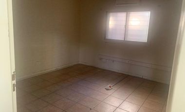 Inmueble comercial en excelente ubicación , apto varios rubros  .