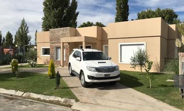 Casa - Plottier