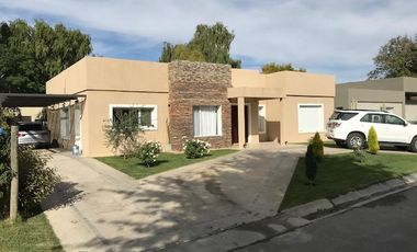 Casa - Plottier