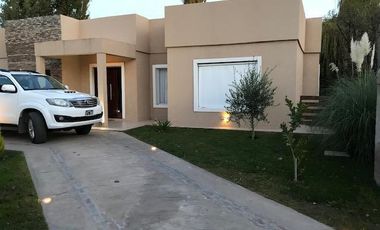 Casa - Plottier