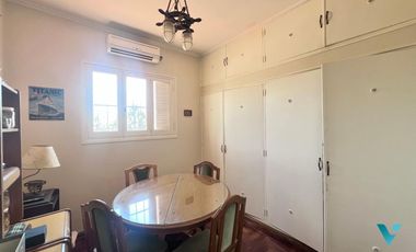 Chalet de 6 ambientes en Castelar Norte
