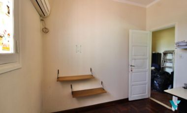 Chalet de 6 ambientes en Castelar Norte