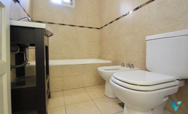 Chalet de 6 ambientes en Castelar Norte