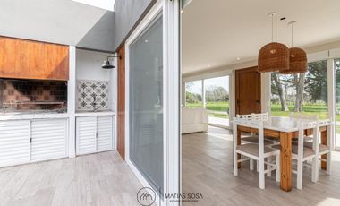 Venta - Casa nueva - Barrio 