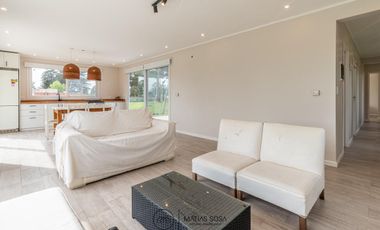 Venta - Casa nueva - Barrio 