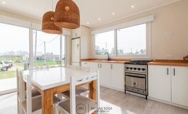 Venta - Casa nueva - Barrio 