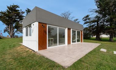 Venta - Casa nueva - Barrio 