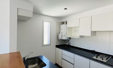 MONOAMBIENTE EN VENTA ZEBALLOS 2200