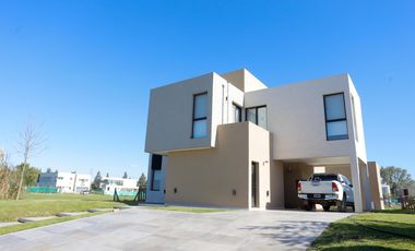Casa a estrenar en Terralagos Alquiler