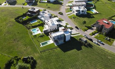 Casa a estrenar en Terralagos Alquiler
