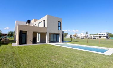 Casa a estrenar en Terralagos Alquiler