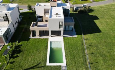 Casa a estrenar en Terralagos Alquiler