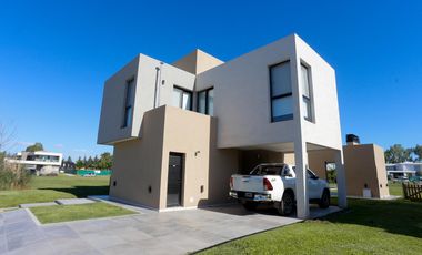 Casa a estrenar en Terralagos Alquiler