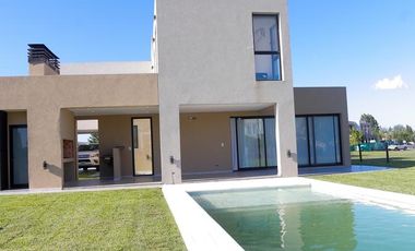 Casa a estrenar en Terralagos Alquiler
