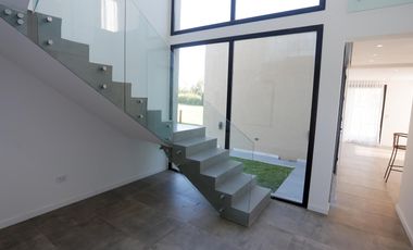 Casa a estrenar en Terralagos Alquiler