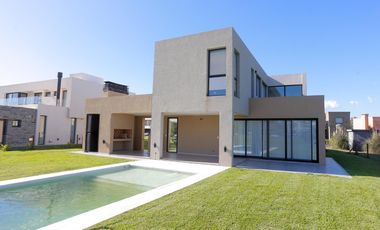 Casa a estrenar en Terralagos Alquiler