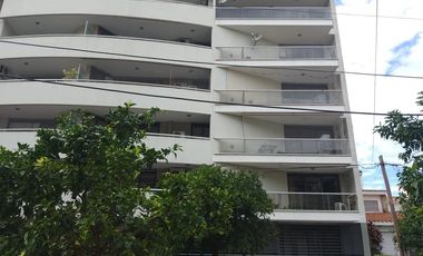 EXCELENTE SEMIPISO EN VENTA ZONA PARQUE