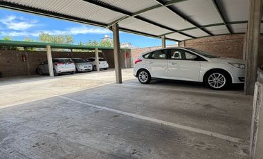 EXCELENTE SEMIPISO EN VENTA ZONA PARQUE