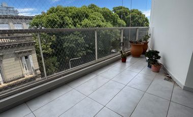EXCELENTE SEMIPISO EN VENTA ZONA PARQUE