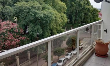 EXCELENTE SEMIPISO EN VENTA ZONA PARQUE