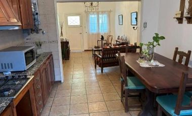 PH en venta - 4 Dormitorios 2 Baños - 141Mts2 - Tolosa