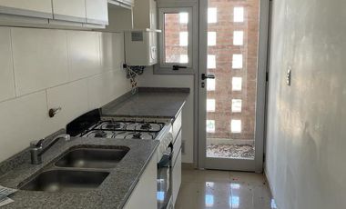 Venta dpto 2 dorm, 2 Baños  complejo Torres H.