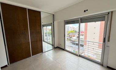 Departamento de dos ambientes-Moron-
