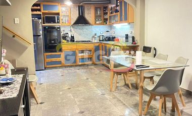 Venta de Casa 3 Amb. en Ramos Mejia - Excelente Estado y Ubicación