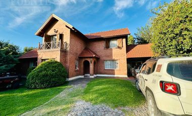 Campos De Echeverría con Lote de 830,00 m2