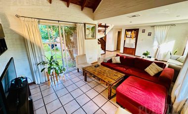 Campos De Echeverría con Lote de 830,00 m2