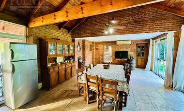 Campos De Echeverría con Lote de 830,00 m2